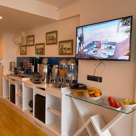 Batumi Luxury Resort & Sea View Aparthotel Esterno foto