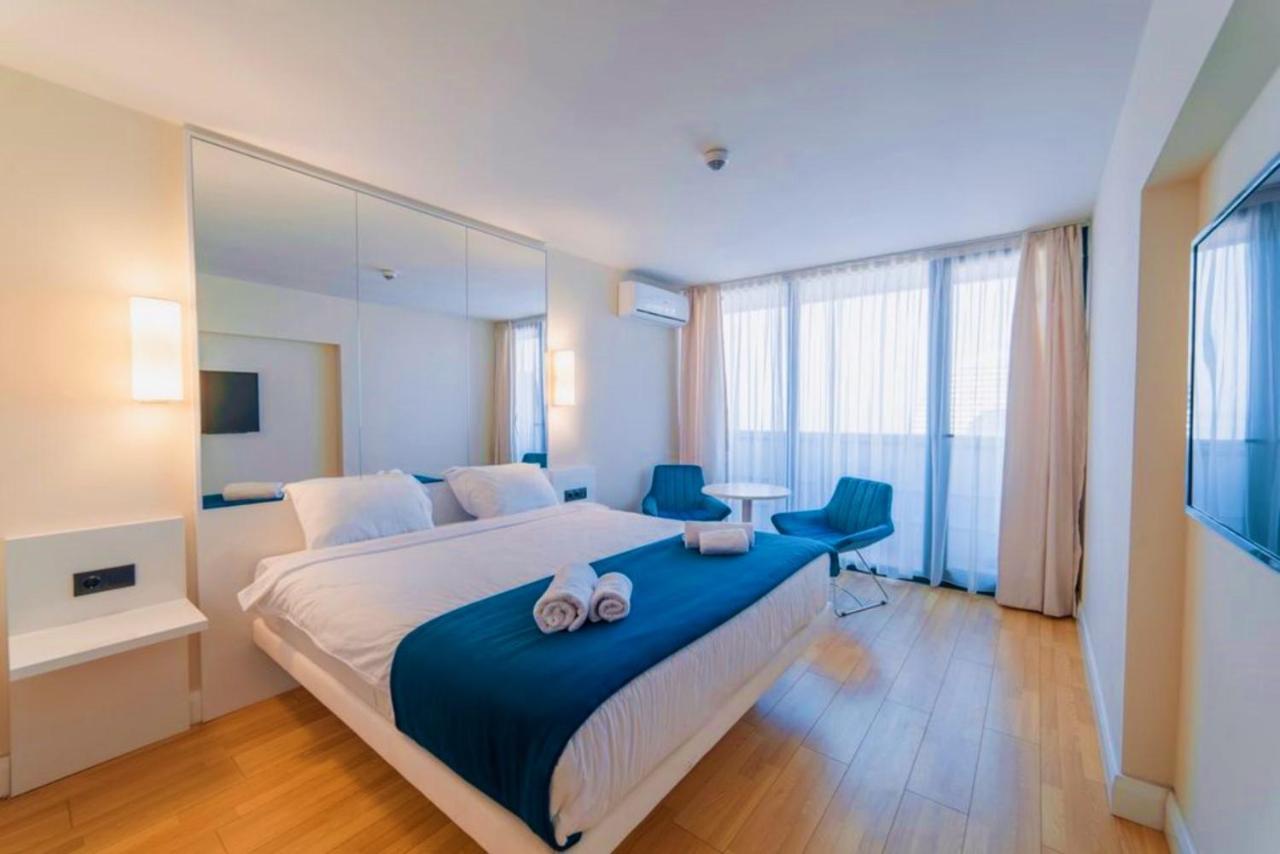 Batumi Luxury Resort & Sea View Aparthotel Esterno foto