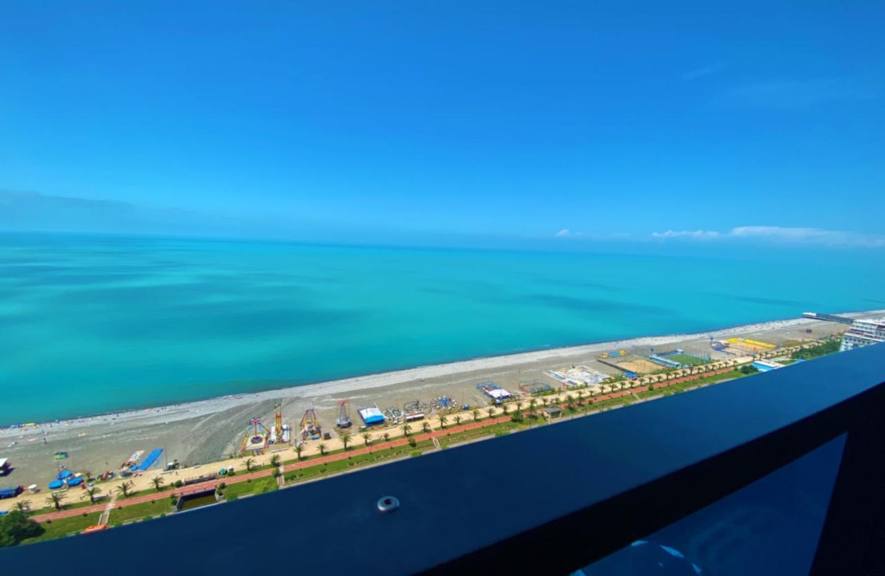 Batumi Luxury Resort & Sea View Aparthotel Esterno foto
